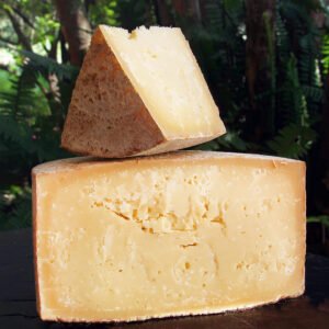 Queijo Castanho Fração 180g - Fazenda Santa Luzia - Medalha de Ouro