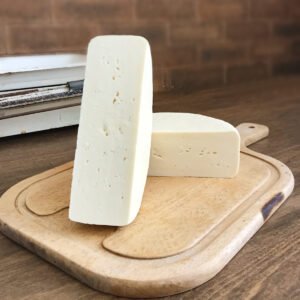 Queijo Canastra Fresco 600g (Meia Peça)