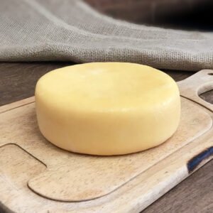 Queijo Canastra Meia Cura 1kg (Peça Inteira)