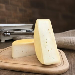Queijo Canastra Meia Cura 500g (Meia Peça)