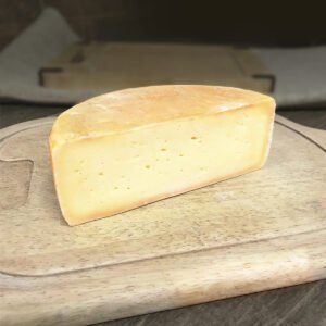 Queijo Canastra Meia Cura Cordilheira 500g (Meia Peça)