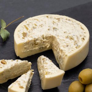 Queijo Recheado com Requeijão e Azeitonas 280g (Metade) - Bom da Fazenda